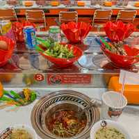 บุฟเฟต์หม่าล่า🍜สายพานจีนแท้ จวี้ฝู ลาดพร้าว101 !