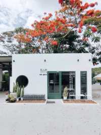 LITTLE PANTRY - SALAYA คาเฟ่ศาลายา