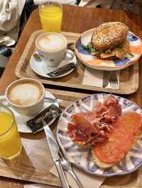 세비야 브런치 맛집을 찾고 있다면? FLIO