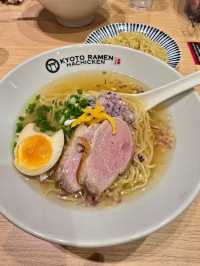 เปลี่ยนบรรยากาศมาทานราเมงเป็ด-ไก่