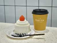 Delicious Strawberry Shortcake at PARIYA🍓