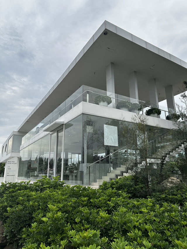 Moo you rose house ..