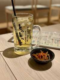 【京都・河原町】旬の海鮮料理と本格炉端焼きを楽しめる「炭と海鮮と串焼きと肴 とっとっと 四条河原町店」
