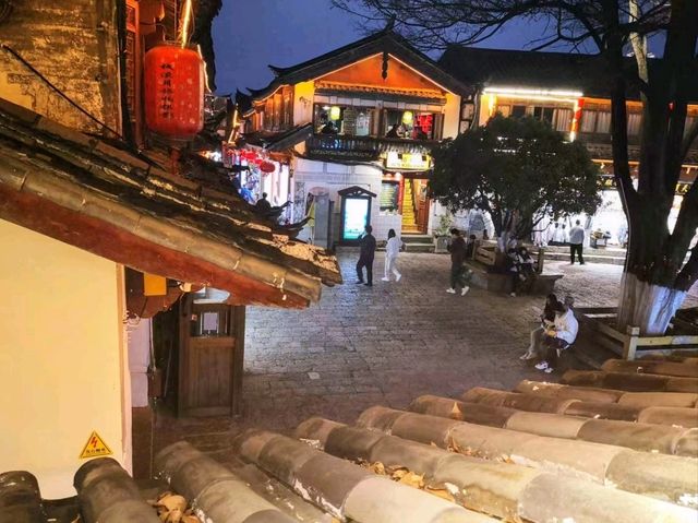 品嚐雲南道地的小吃美食---雲客橋過橋米線
