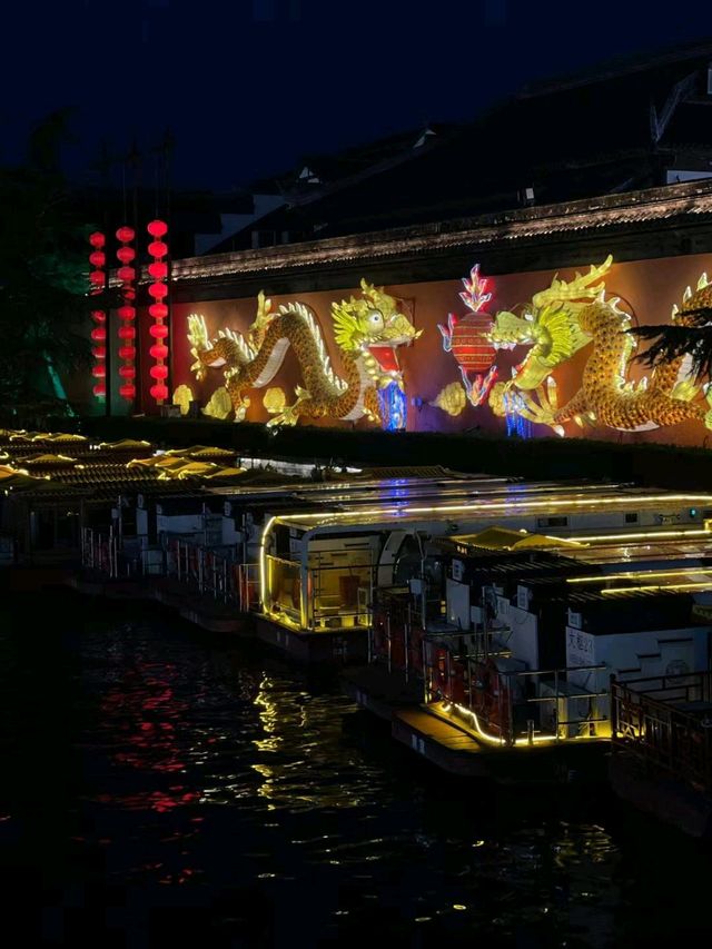 中國南京秦淮河畔最美夜景,適合打卡拍照📸 中國南京秦淮河畔最美夜景,適合打卡拍照📸