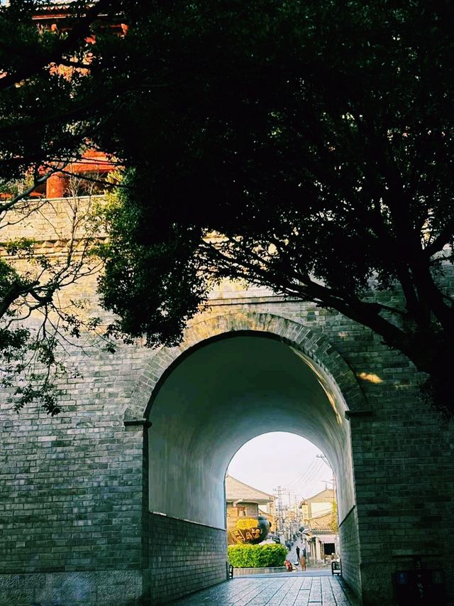 中國雲南紅河著名旅遊城市建水旅行攻略，適合打卡拍照📸