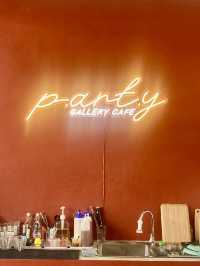Art & Coffee @Party Gallery Cafe