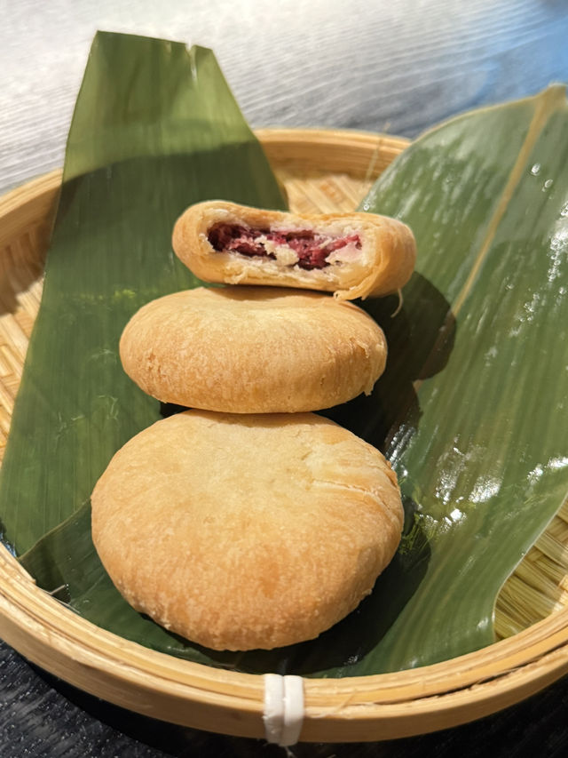 吞雲、吐霧、九宮格：皇帝式進食雲南米線
