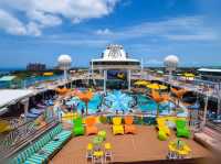 🚢 Freedom of the Seas Review: A Perfect Mix of Thrills & Relaxation! 🌊✨
