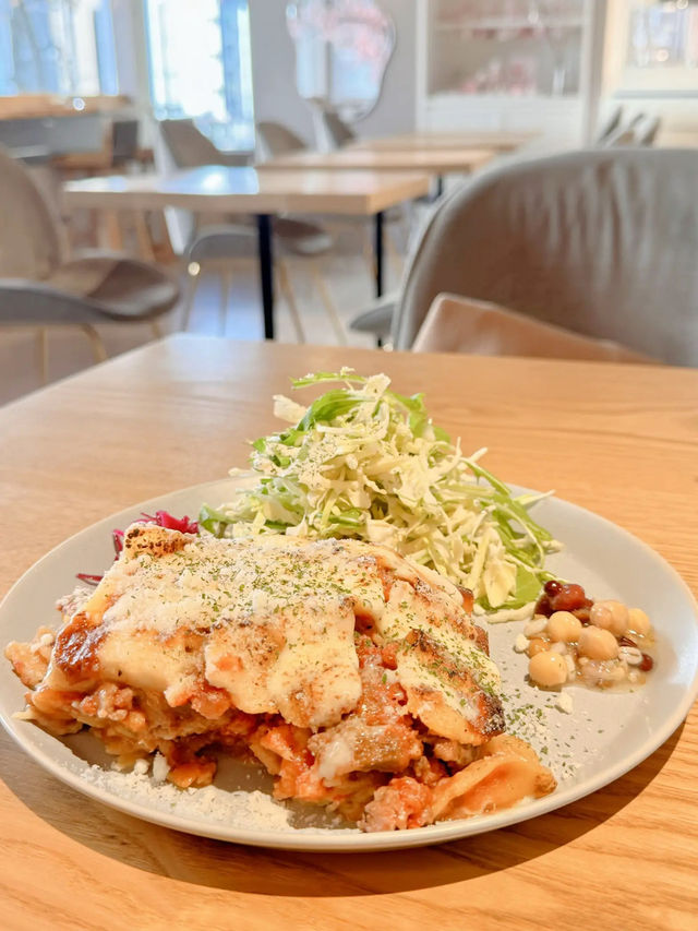 【銀座】穴場カフェ☕️ AMPLEUR LOUNGE