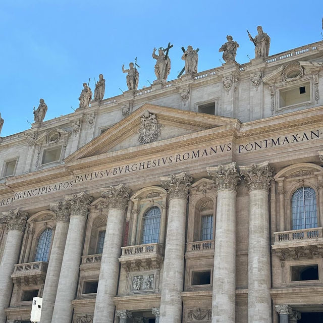 A Divine Weekend at the Pope’s Residence: Vatican Splendor & Roman Soul
