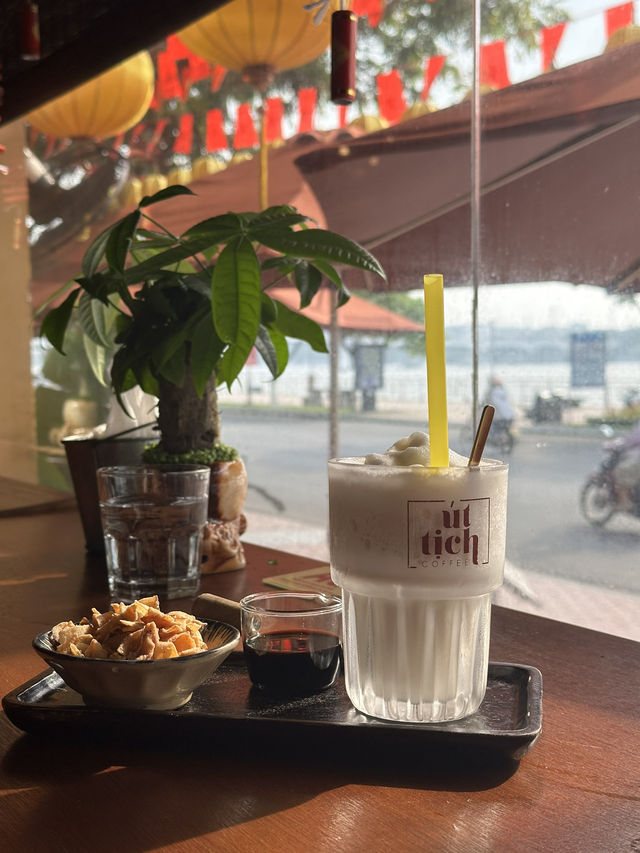 🇻🇳 향긋한 커피와 베트남의 정취를 느낄 수 있는 다낭 카페