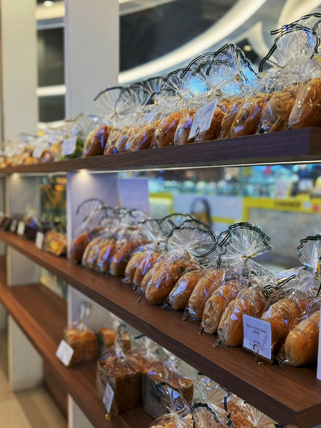 A Bar that bake bread?!
