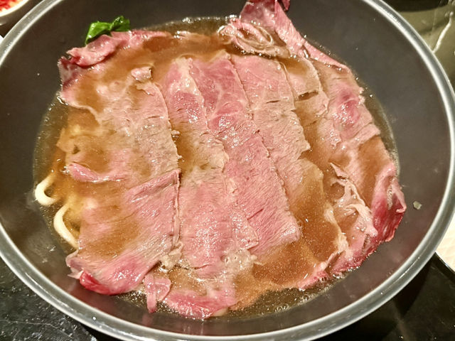 高雄洲際酒店BL.T33 大廳酒吧.紅燒牛肉麵.澳洲和牛.現燙好吃