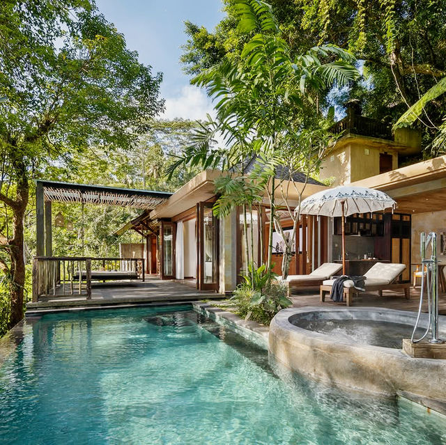 A Sanctuary Carved into Nature’s Embrace