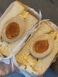 Walkable Foodie Haven: Cafe Hopping in Tiong Bahru