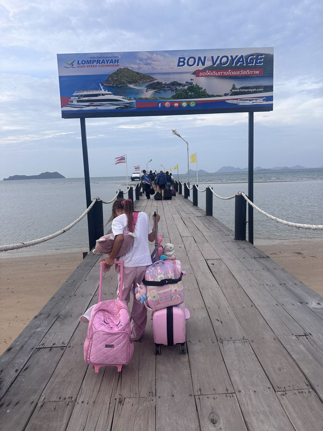 バンコク🇹🇭サムイ島にバスとフェリーを利用して移動！