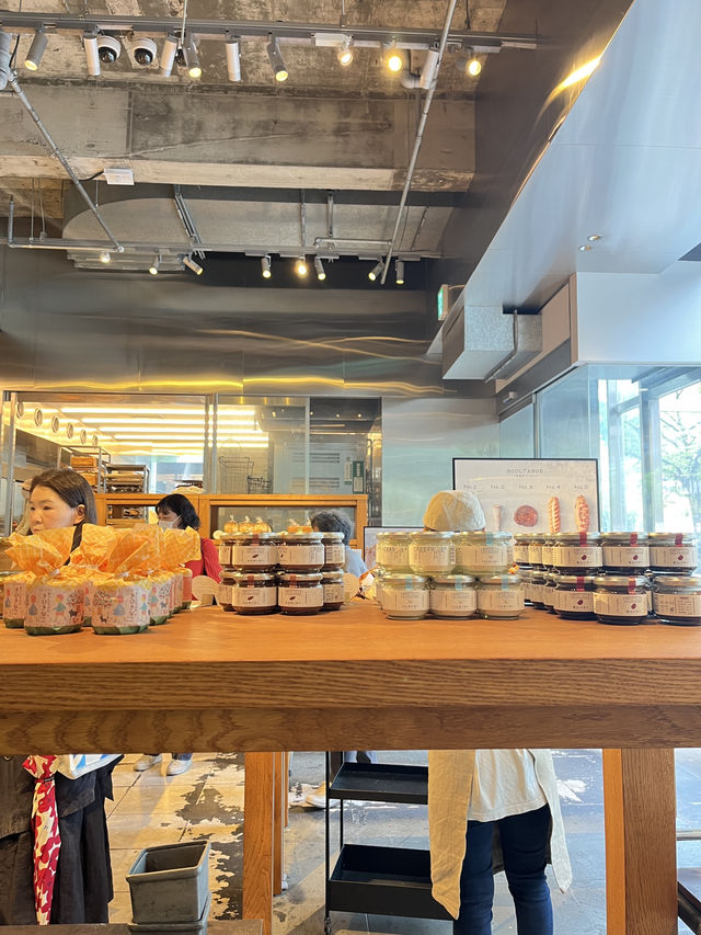 🥐 후쿠오카 하카타역 근처, 프렌치 감성 베이커리 BOUL’ANGE 대하카타 빌딩점