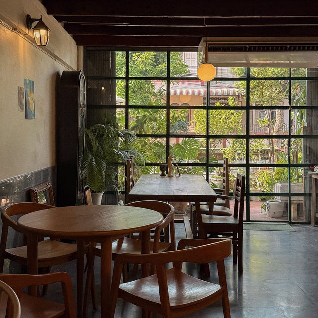 Granniebasket Petite • Nakhon Pathom 🛖🌳🌾🥐👨🏻‍🍳