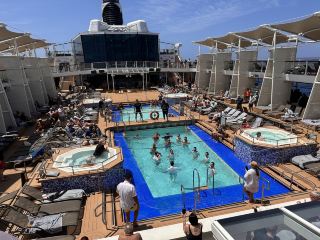 Atlantic Ocean②｜Introducing the Cruise Ship