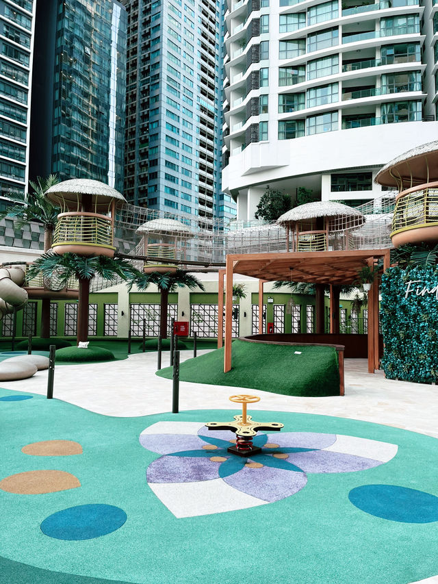 Paradise Trails at Renaissance Hotel: Summer Haven for Families 