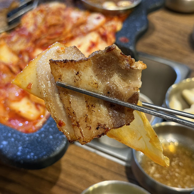 대패 삼겹살로 건물을 세운 지존삼겹살!