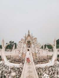 The Dazzling White Temple of Chiang Rai – A Work of Art You Can Walk Through 🤍✨