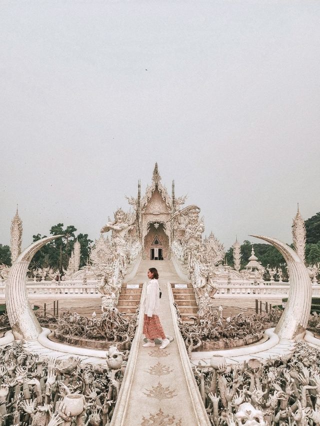 The Dazzling White Temple of Chiang Rai – A Work of Art You Can Walk Through 🤍✨