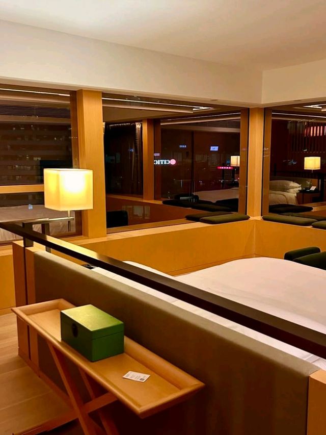 🌟🏨 The Upper House Hong Kong – Your Private Hideaway in the Sky! 🌃✨