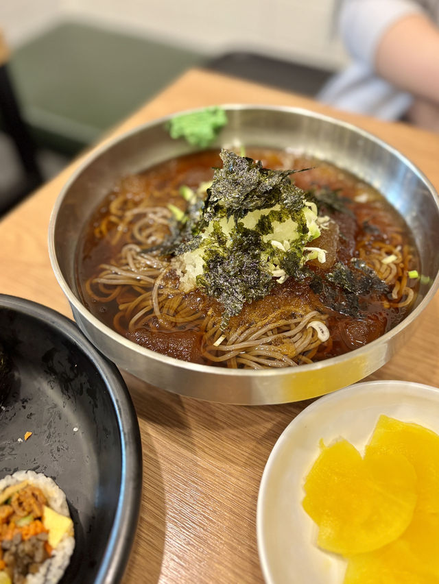 【韓国ソウル・長漢坪】手軽に、安く、美味しく！韓国の味を楽しむ「サダキムパッ 長漢平駅店」