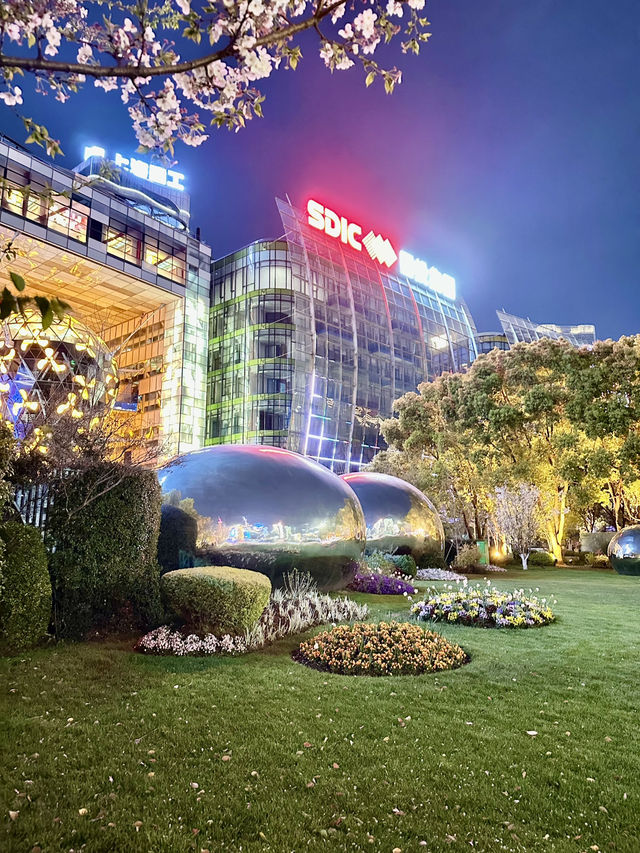 Shanghai’s pulsing heart — Music Gate at North Bund