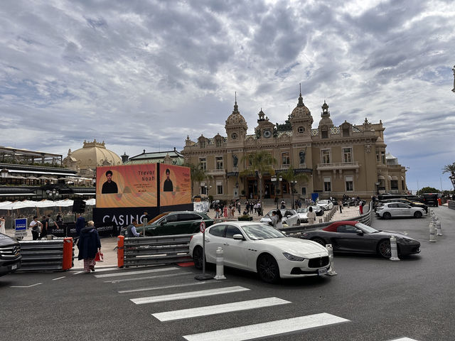 【Place du Casino（カジノ広場）｜モナコ・モンテカルロの煌めきステージ】