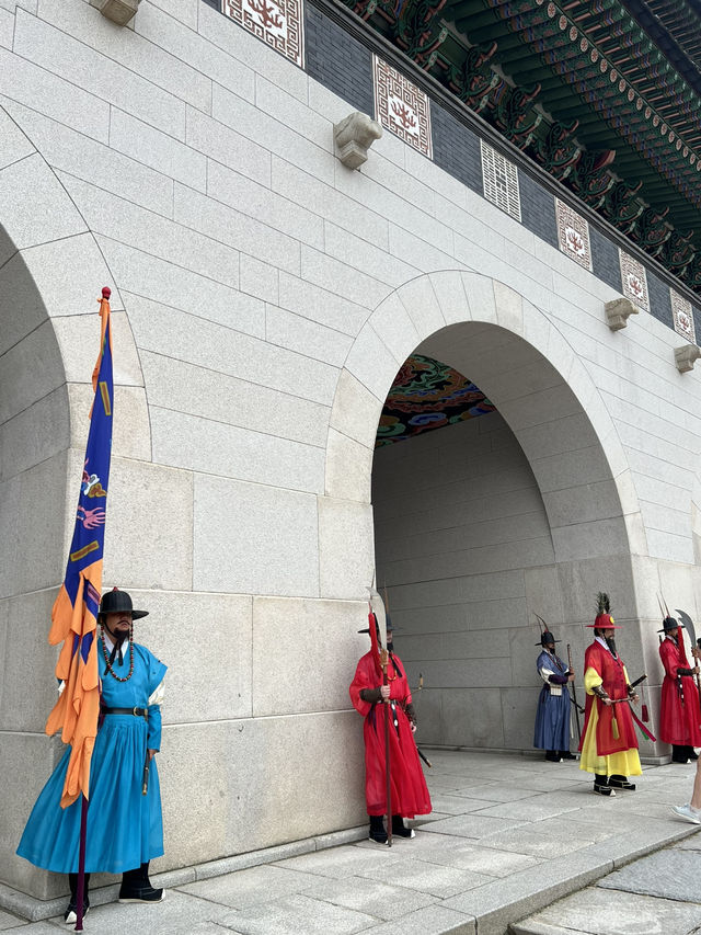 광화문과 경복궁, 근정전