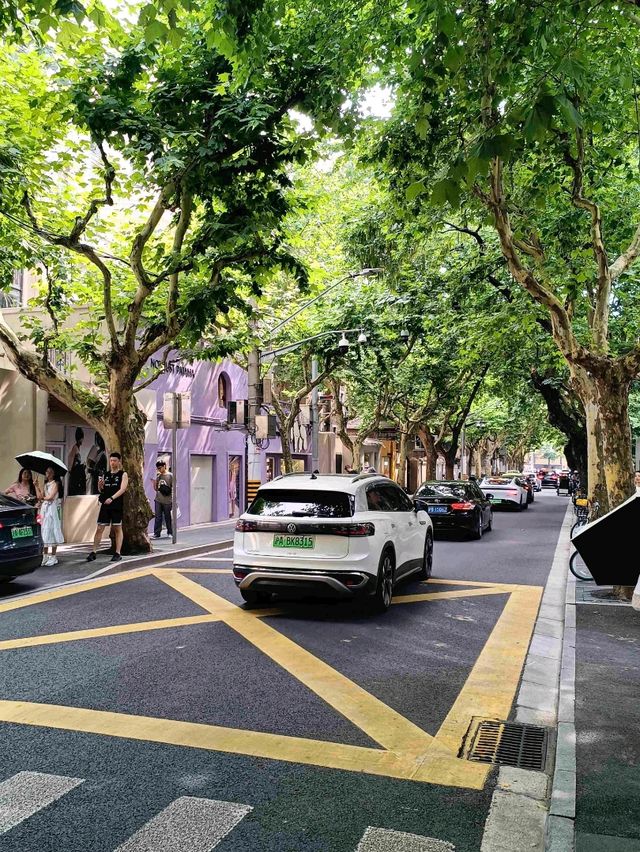 🌇 上海安福路・愚園路一日逛吃拍照攻略｜潮流選物 x 熊熊咖啡 x 外灘夜景