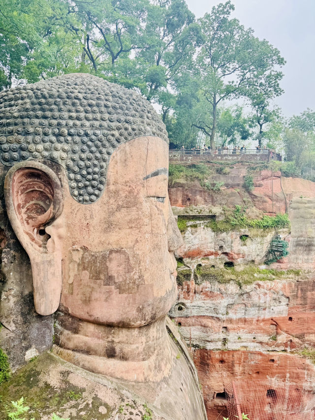 เลอซ่าน มหัศจรรย์พระใหญ่กลางขุนเขา