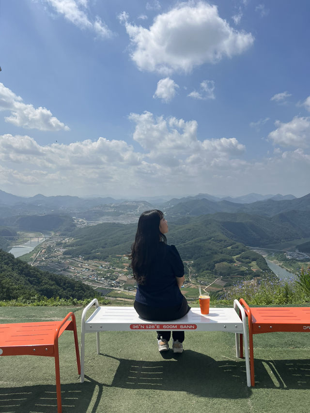 🪂 하늘에서 내려다본 단양, 그리고 감성 가득 카페산☕