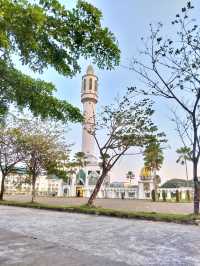 Pontianak's Spiritual Splendor & Seafood Delights