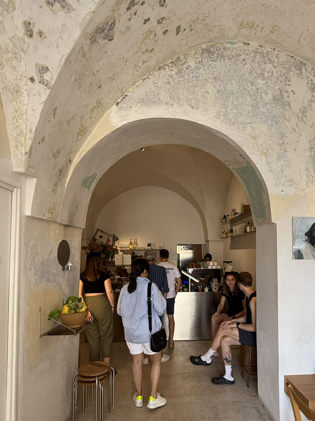 🇮🇹 🧈 ☕️ B U R R O  C A F E • a real gem in Ostuni 💎 