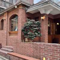 Pie Poetry in Yeonnam—My Visit to Parole & Langue, Seoul
