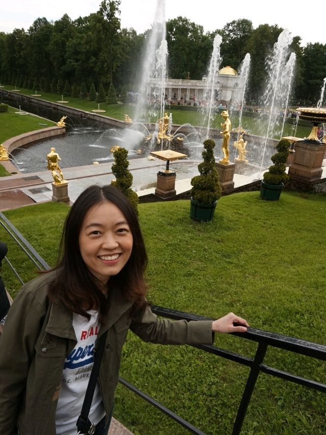 พระราชวังปีเตอร์ฮอฟ