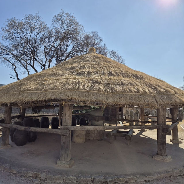 Solo Time Travel at the National Folk Museum of Korea** 🕰️🏯