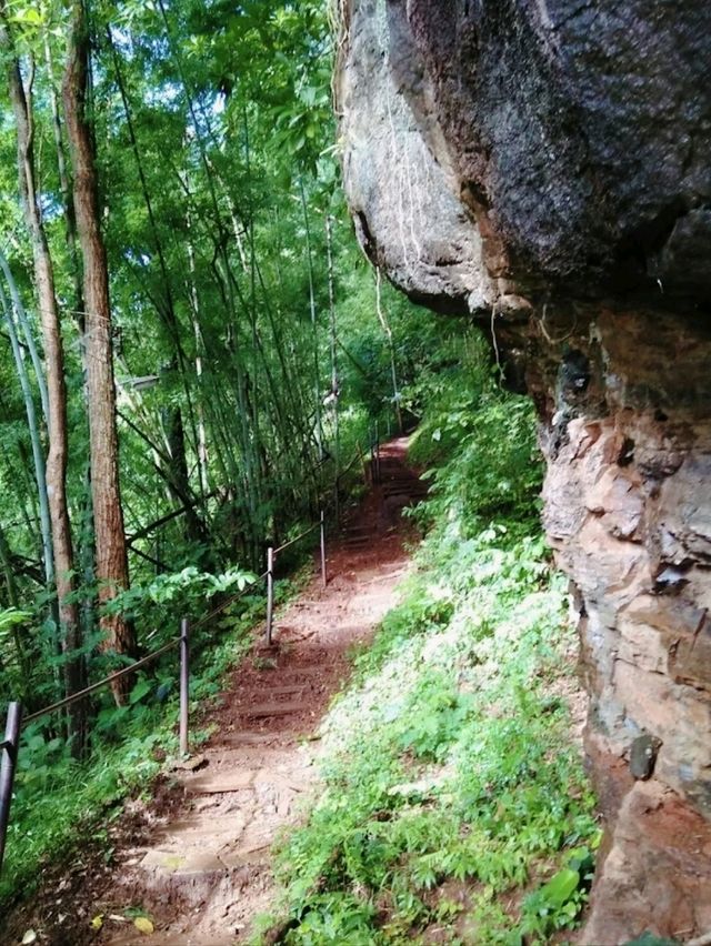 มาพิชิตยอดภูบ่อบิด แล้วชมวิวเมืองเลยยามเย็นกัน