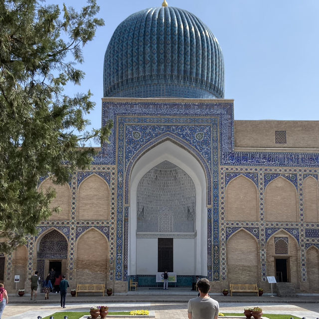 Discover the Timeless Charm of Gur-I Amir on a Budget!
