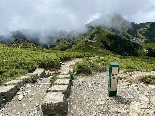 Easy Peak Feels at Shimenshan Trail