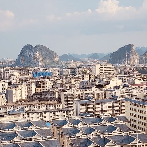 🏞️✨ *Guilin (桂林): China’s Mythical Karst Landscape* 🚣♂️🌿