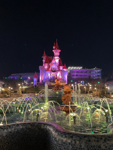 夜の釜山ロッテワールド（Lotte World Adventure Busan) | Trip.com 釜山