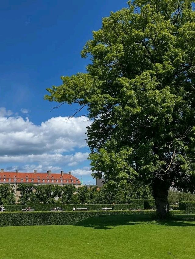 Exploring the Timeless Beauty of Rosenborg Slott