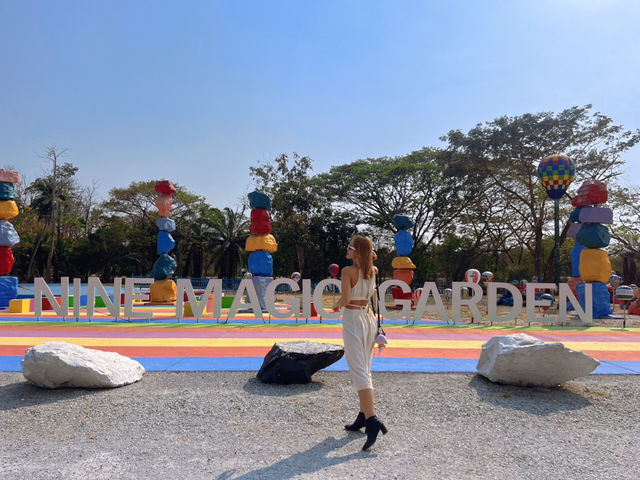 Balloon Garden Sriracha