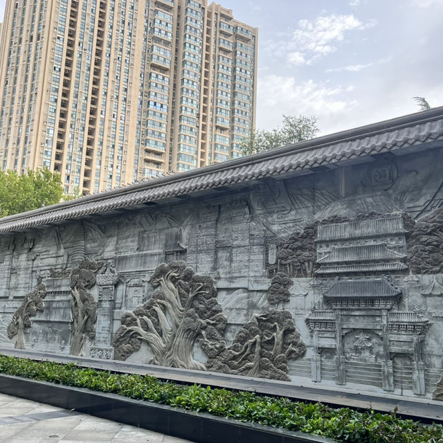 🌳 Bishagang Park — Flowers, History & Local Life 🌳 Bishagang Park — Flowers, History & Local Life