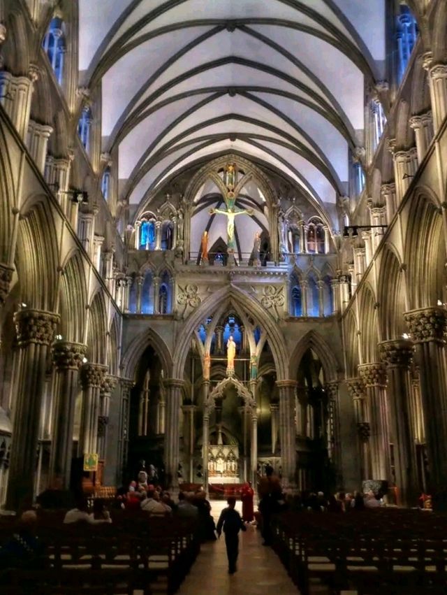 ⛪ Nidaros Cathedral – Norway’s Gothic Masterpiece ⛪ ⛪ Nidaros Cathedral – Norway’s Gothic Masterpiece ⛪